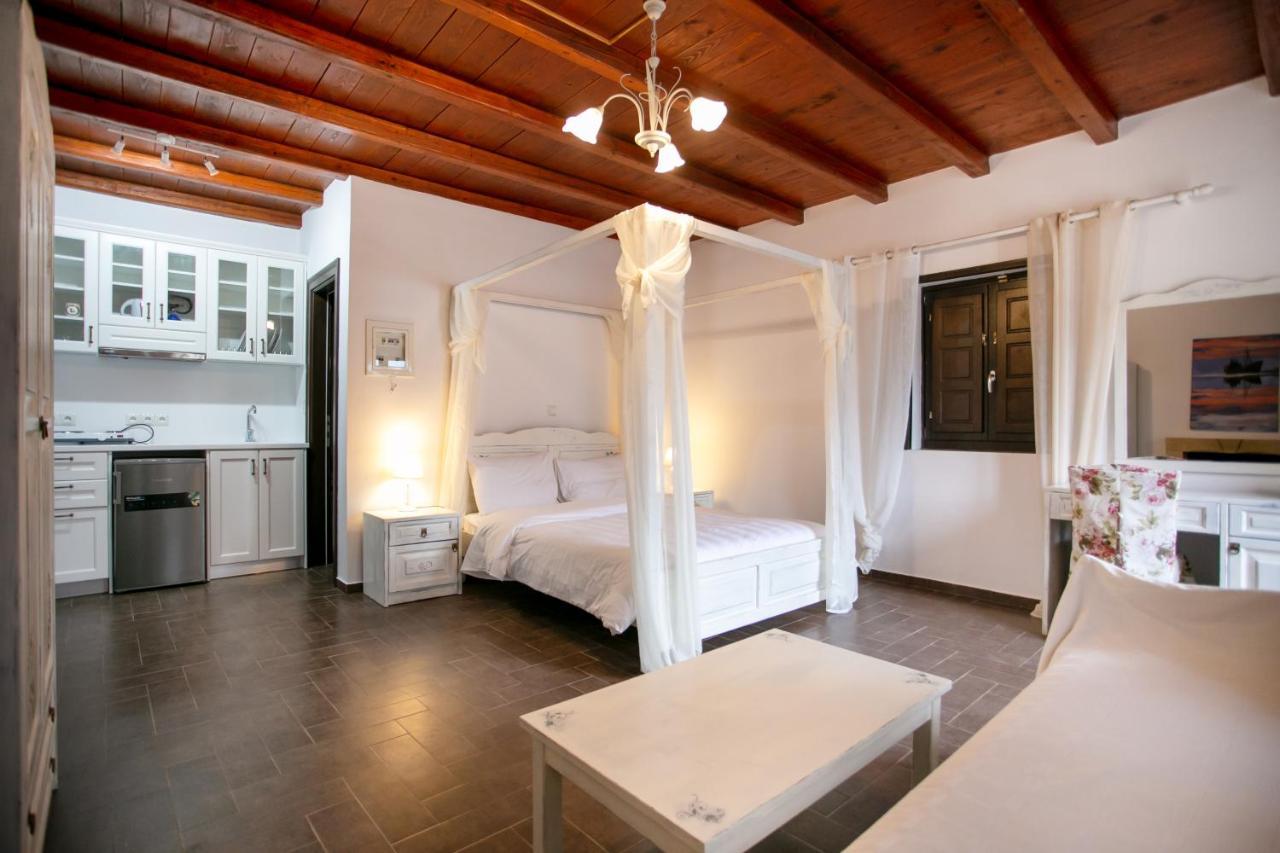 Traditional Apartments Plagiaki Neo Oitilo ภายนอก รูปภาพ