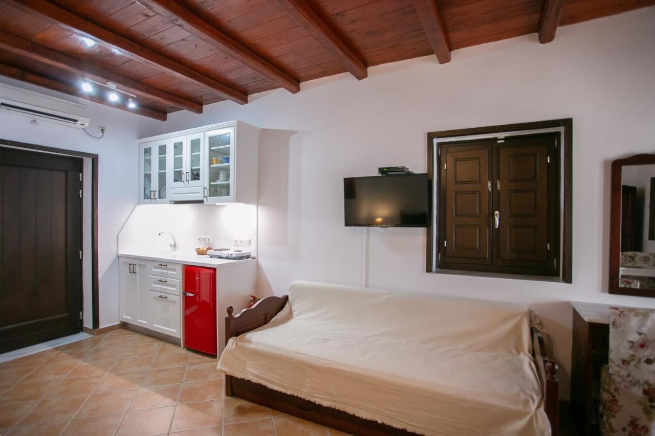 Traditional Apartments Plagiaki Neo Oitilo ภายนอก รูปภาพ