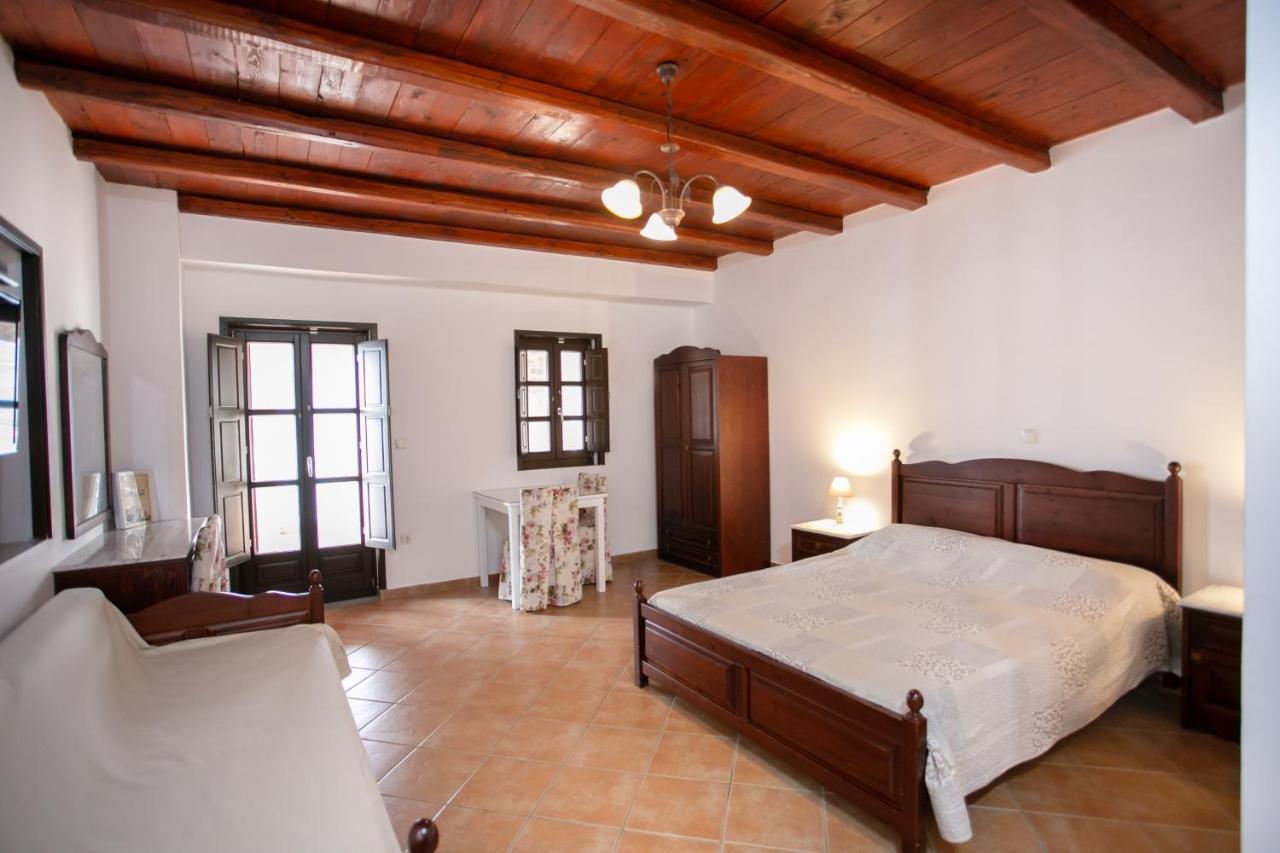 Traditional Apartments Plagiaki Neo Oitilo ภายนอก รูปภาพ